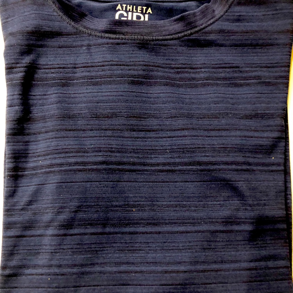 Athleta very stylish t-shirt